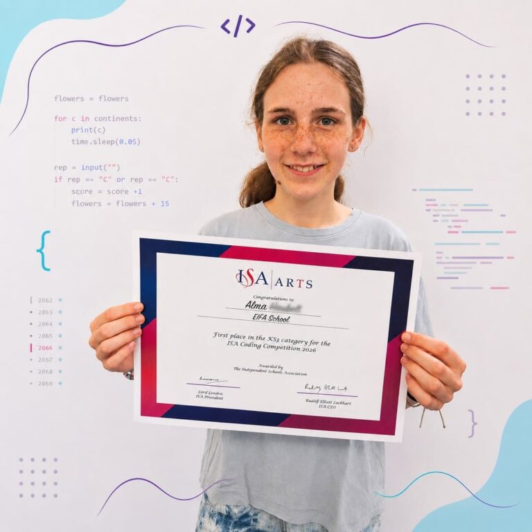 EIFA Une jeune fille souriante, parsemée de taches de rousseur, tient un certificat attestant qu'elle a remporté la première place lors d'un concours de programmation. Derrière elle, un mur orné d'extraits de code et d'éléments graphiques colorés.