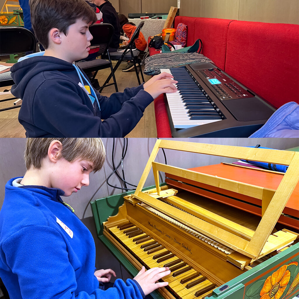 EIFA Deux images de jeunes garçons jouant du clavier. Limage du haut montre un garçon portant un sweat à capuche jouant du clavier électronique sur un canapé rouge. Limage du bas, prise dans une école de Londres, montre un garçon portant une polaire bleue jouant dun instrument à clavier en bois.